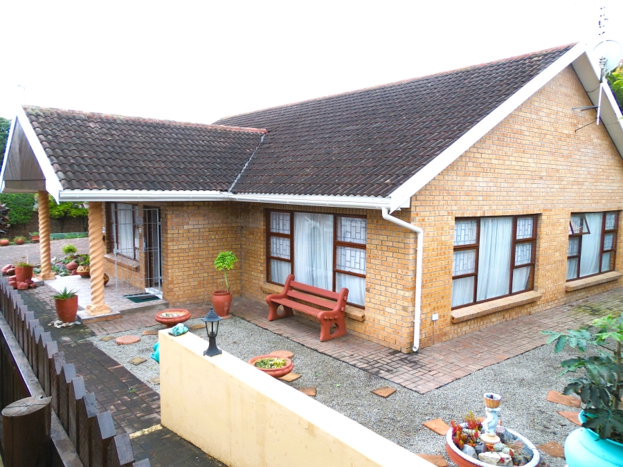9 Bedroom Property for Sale in East Bank Eastern Cape